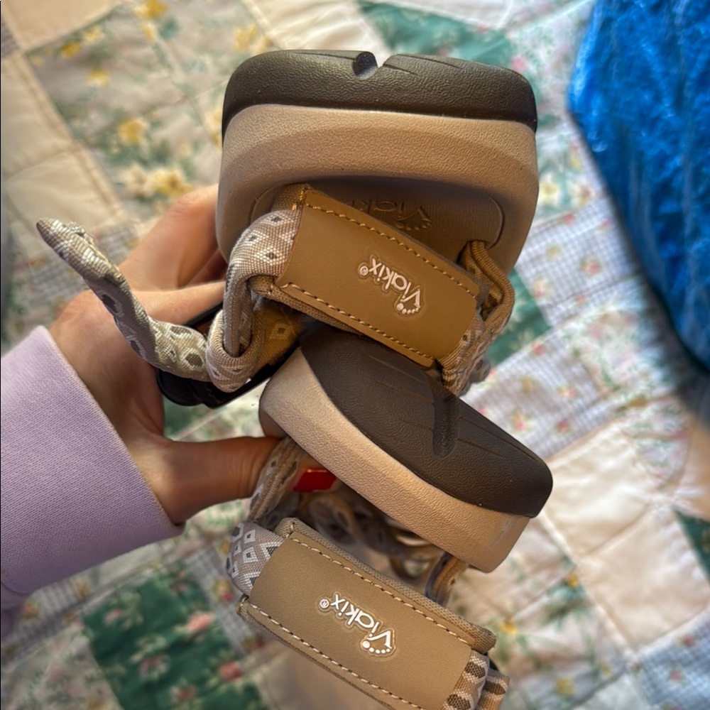 Viakix Stylish Beige Strappy Sandals hiking - Picture 6 of 8